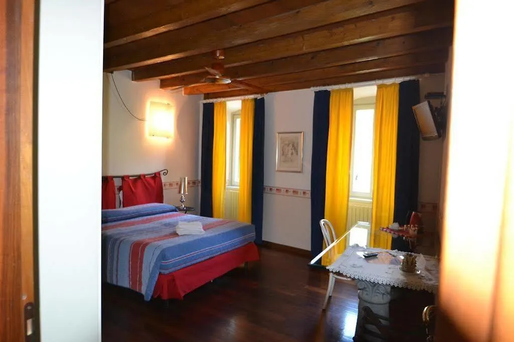 B&B Ca Rossa Bergamo Bed & Breakfast